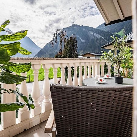 Gaestehaus Wiesengrund & Apart Sporer Mayrhofen Dış mekan fotoğraf