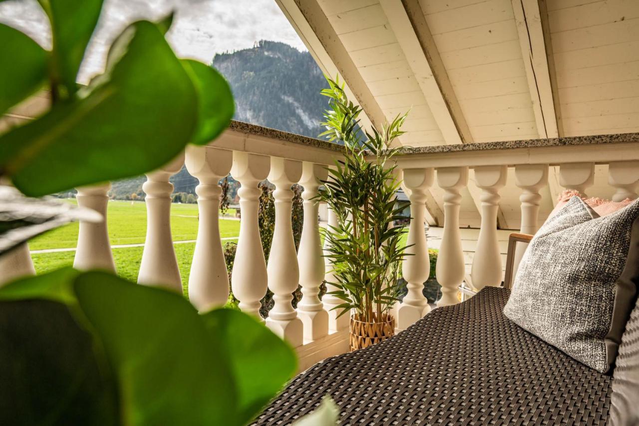 Gaestehaus Wiesengrund & Apart Sporer Mayrhofen Dış mekan fotoğraf
