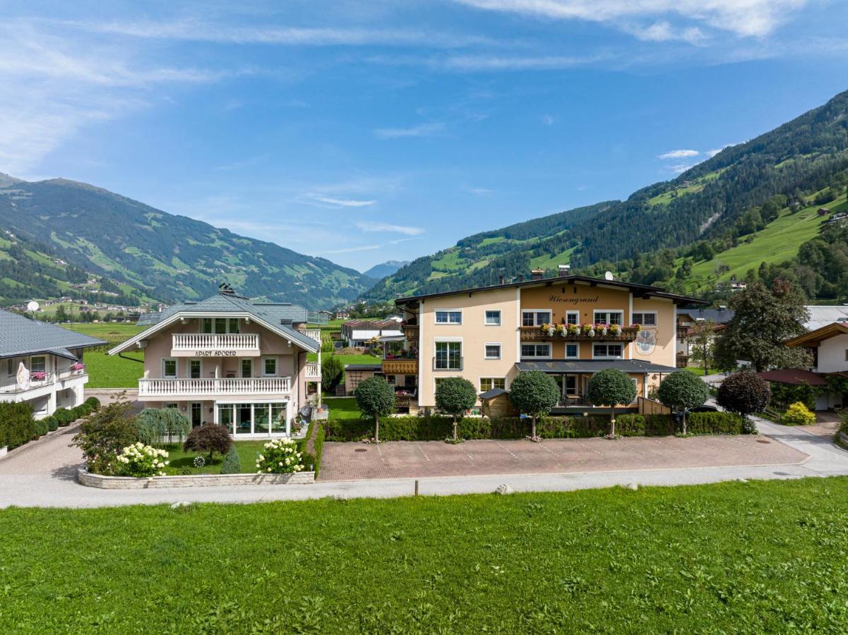 Gaestehaus Wiesengrund & Apart Sporer Mayrhofen Dış mekan fotoğraf
