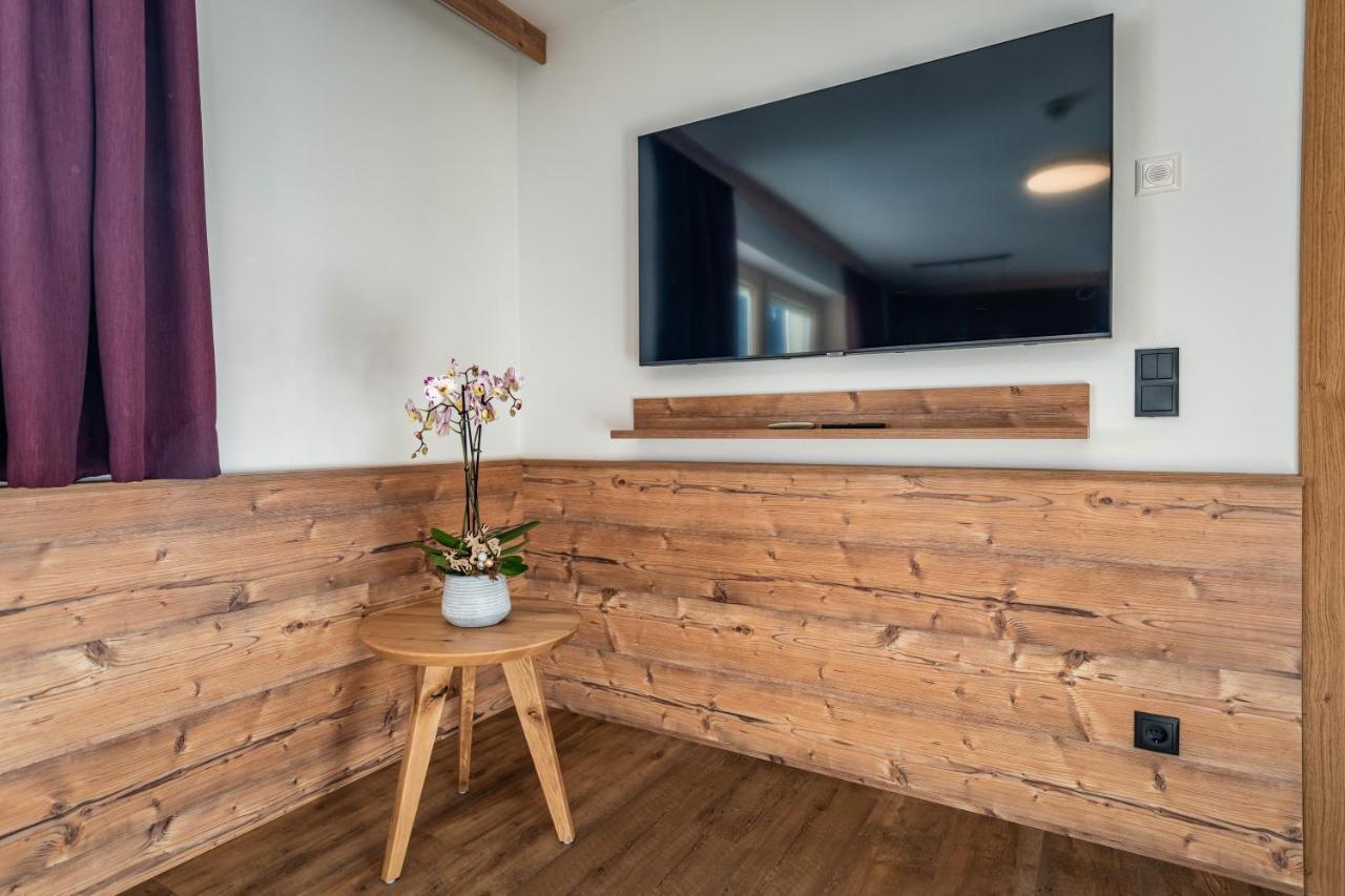 Gaestehaus Wiesengrund & Apart Sporer Mayrhofen Dış mekan fotoğraf